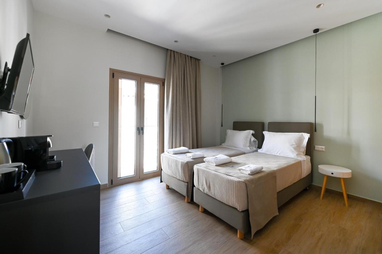 Eumorphia Studios & Apartments Skiathos Town Exterior photo