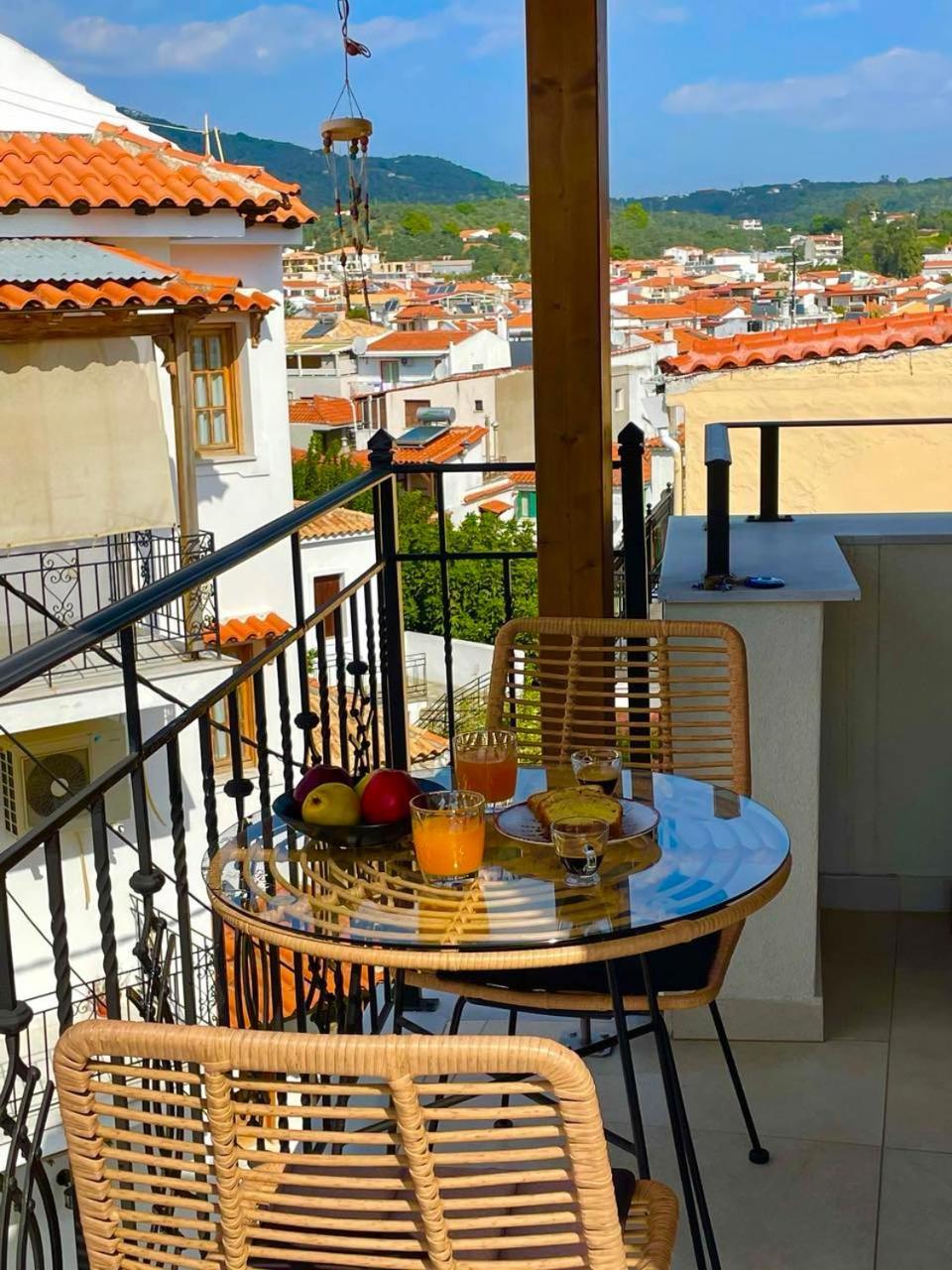 Eumorphia Studios & Apartments Skiathos Town Exterior photo